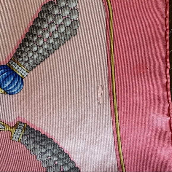 Authentic Cartier Scarf - Picture 9 of 10